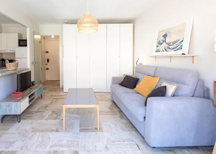 Appartement 5min Train Station & Sea - Ac & Balcony Antibes